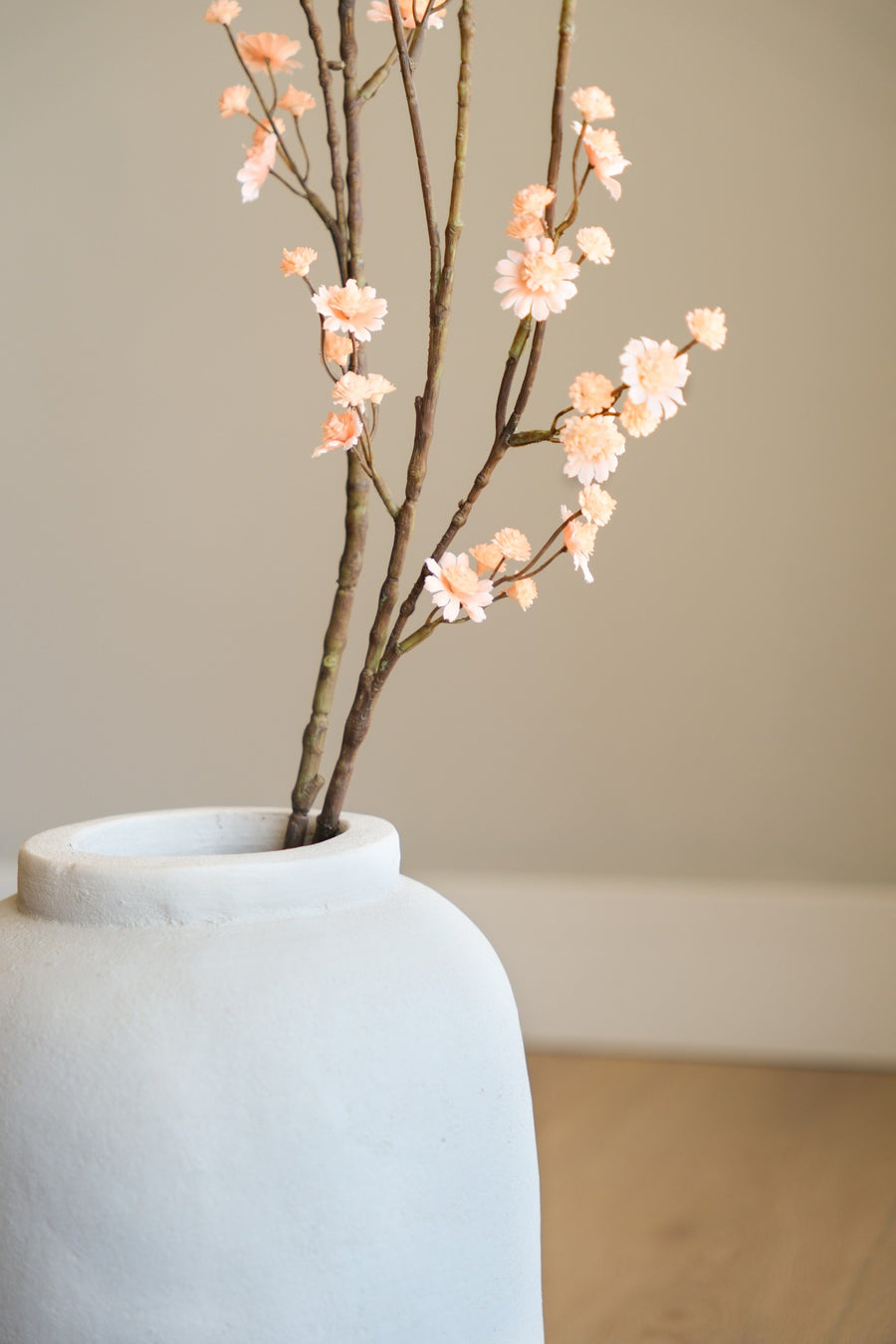 Beige Flaschenvase 30x18 cm | Handgefertigte Keramikvase | STILL Collection